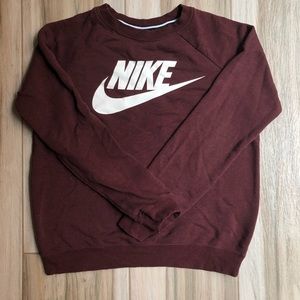 Women’s Nike Sweatshirt